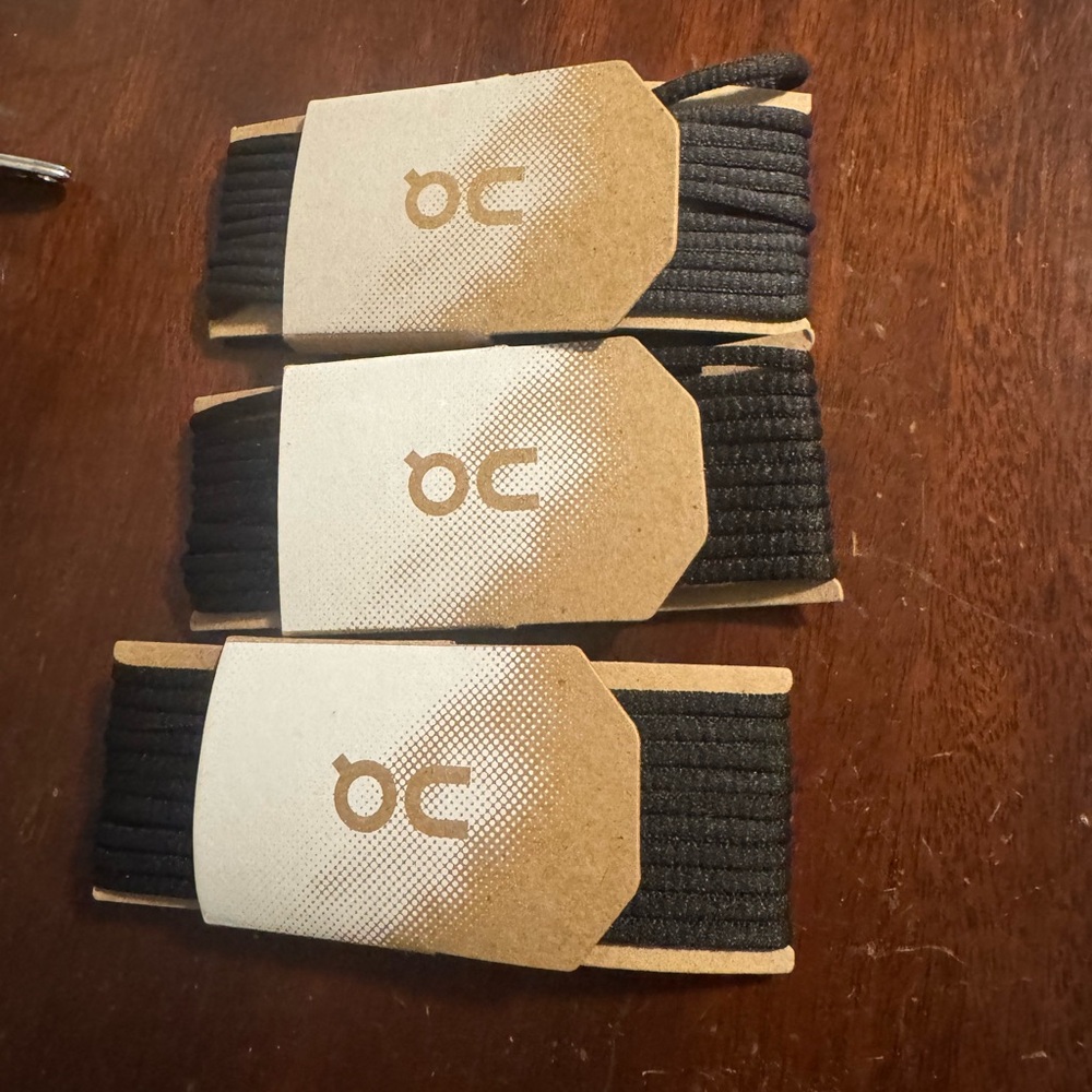 3 black on cloud laces